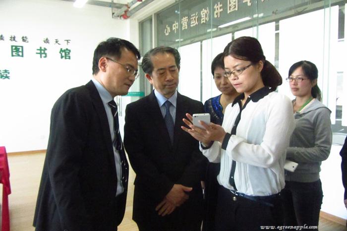 日照市副市长熊波一行视察日照青苹果